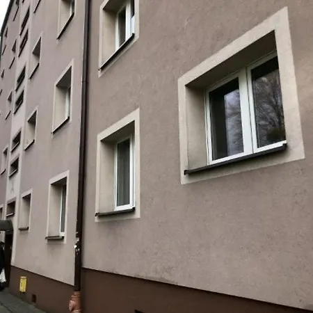 Apartament Po Sasiedzku דירה ביטום